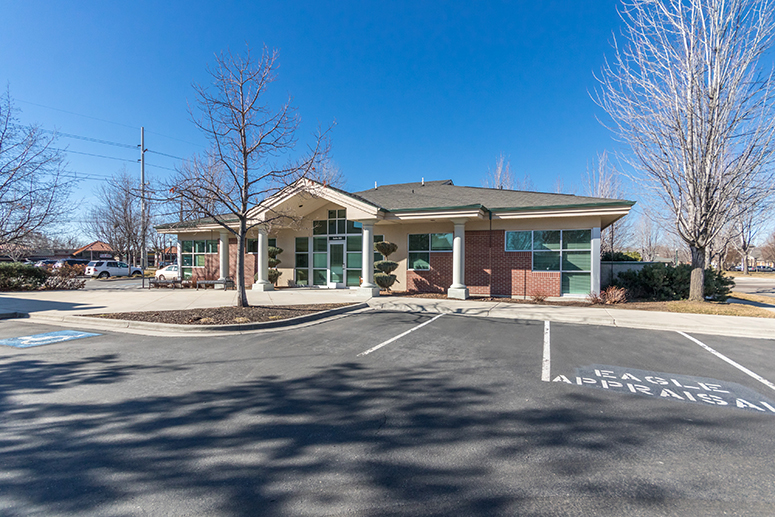 Mitch Hurst Dental Studio Continues Leasing in Medallion Eagle Professional Center