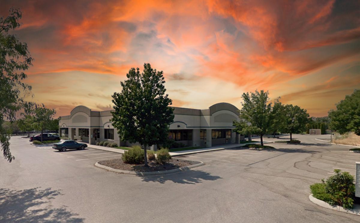 TOK Commercial represents the tenant in leasing office space. 
