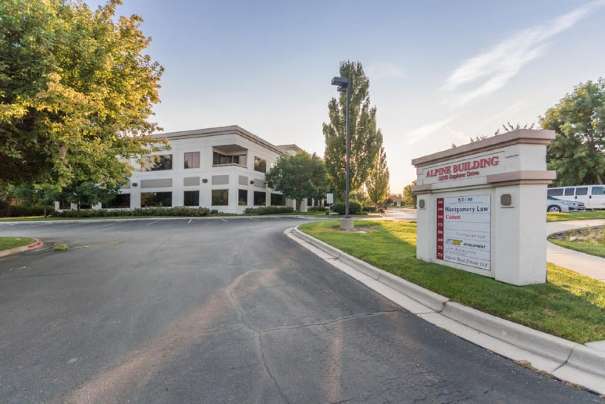 Alpine Building Leases office space