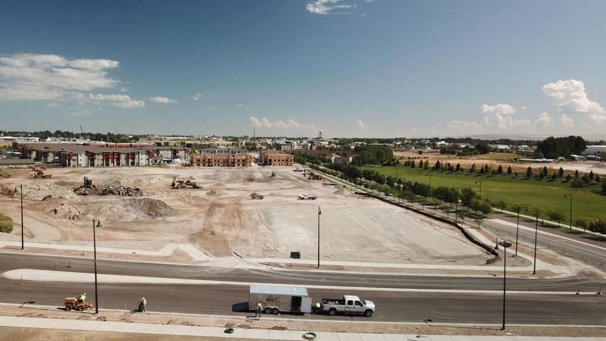 The Knolls, Under Construction at Snake River Landing