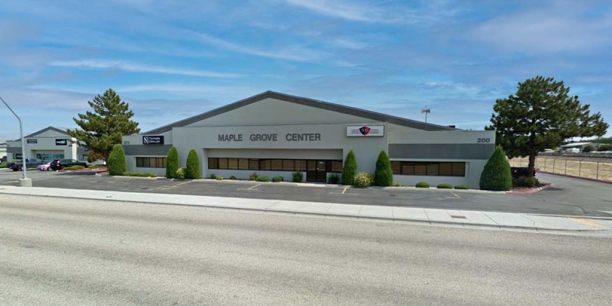 Maple Grove Center Renews Industrial Lease